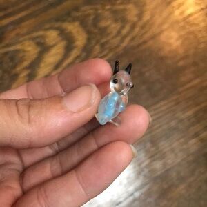 VINTAGE tiny glass cat